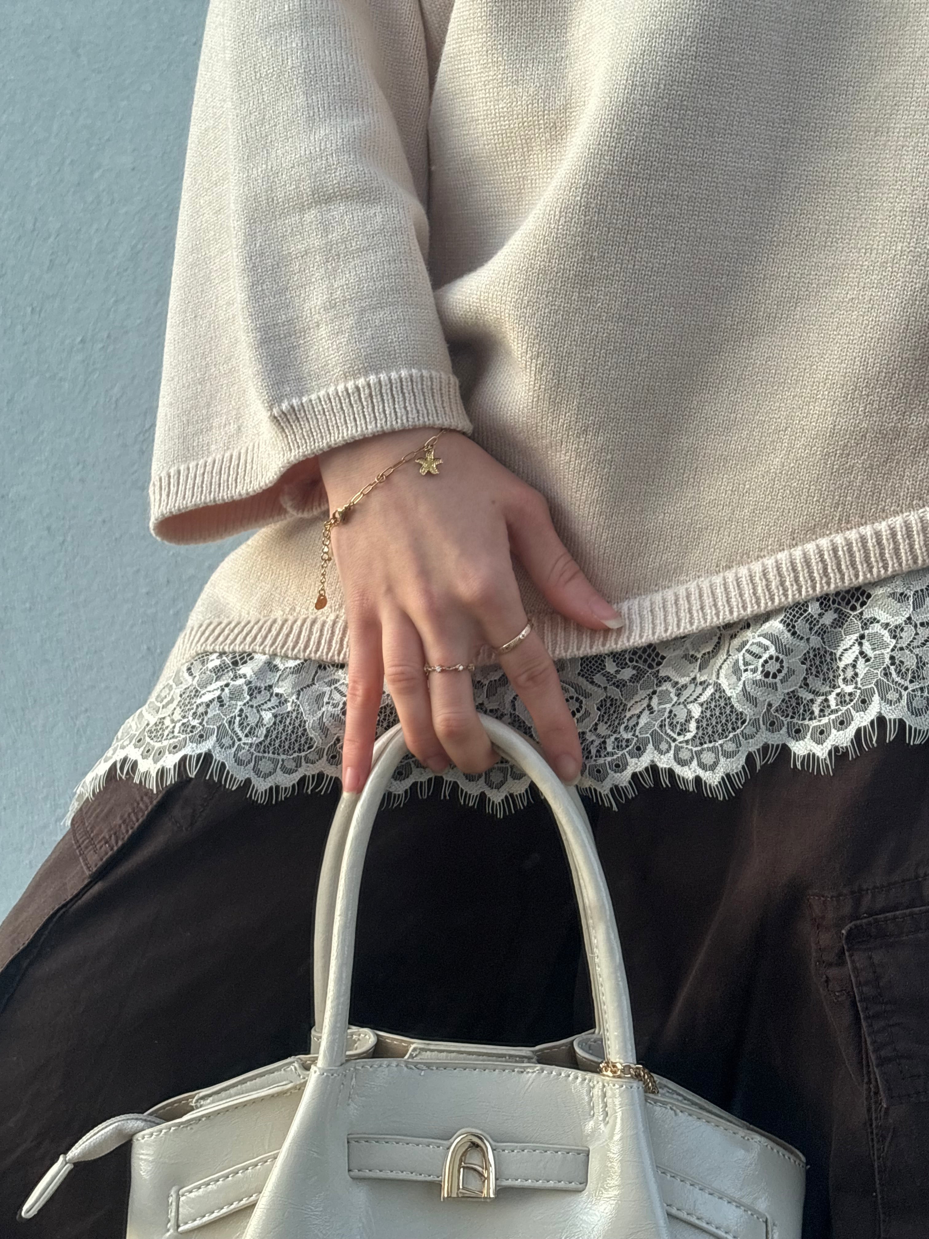 Pull dentelle
