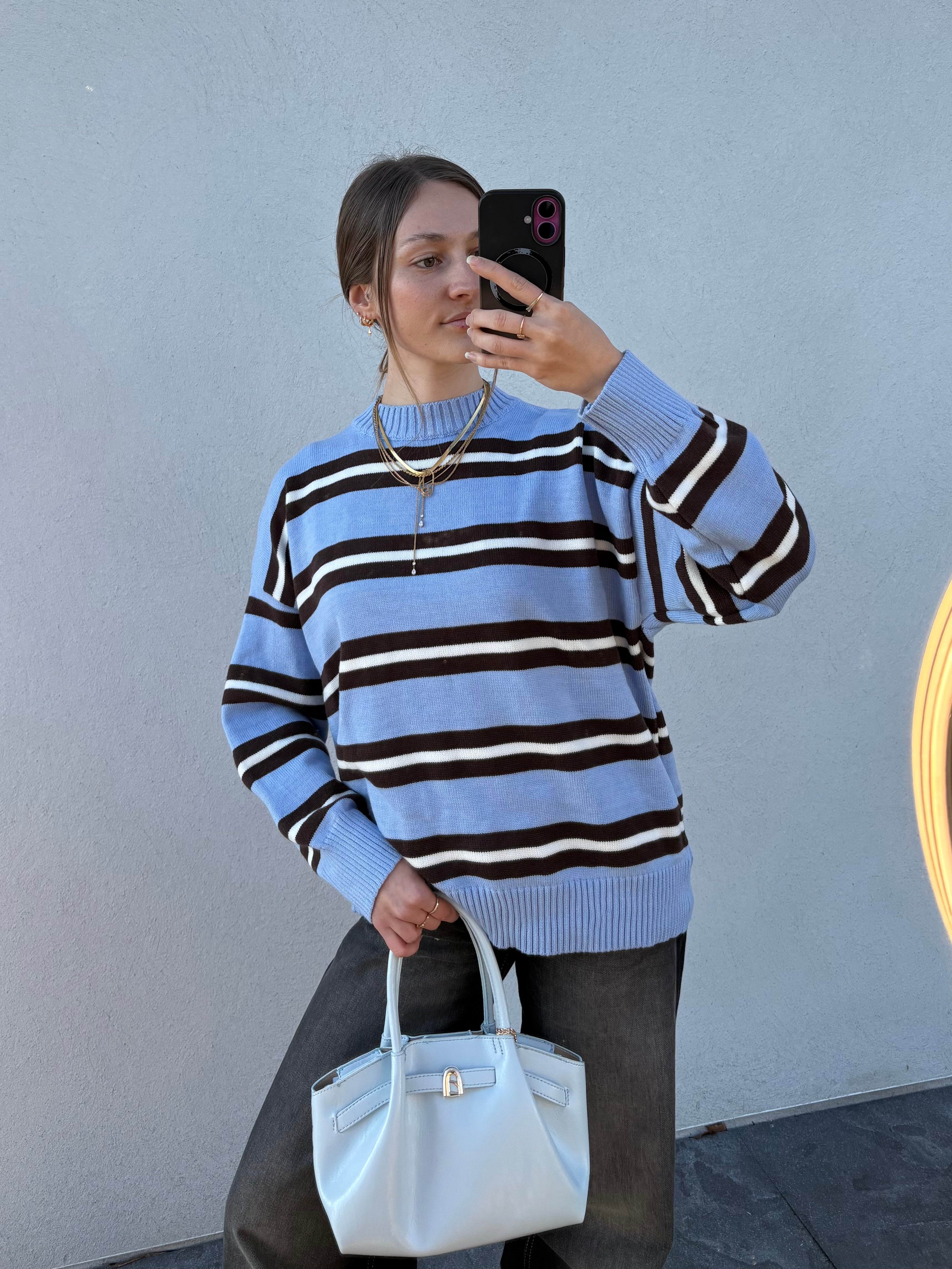 Pull rayé bleu