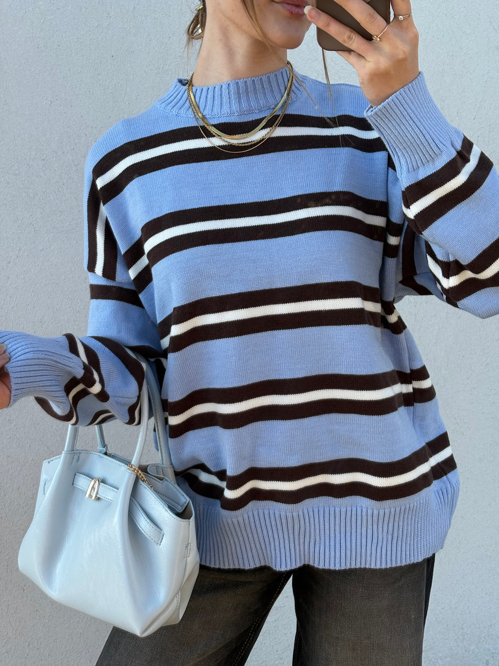 Pull rayé bleu