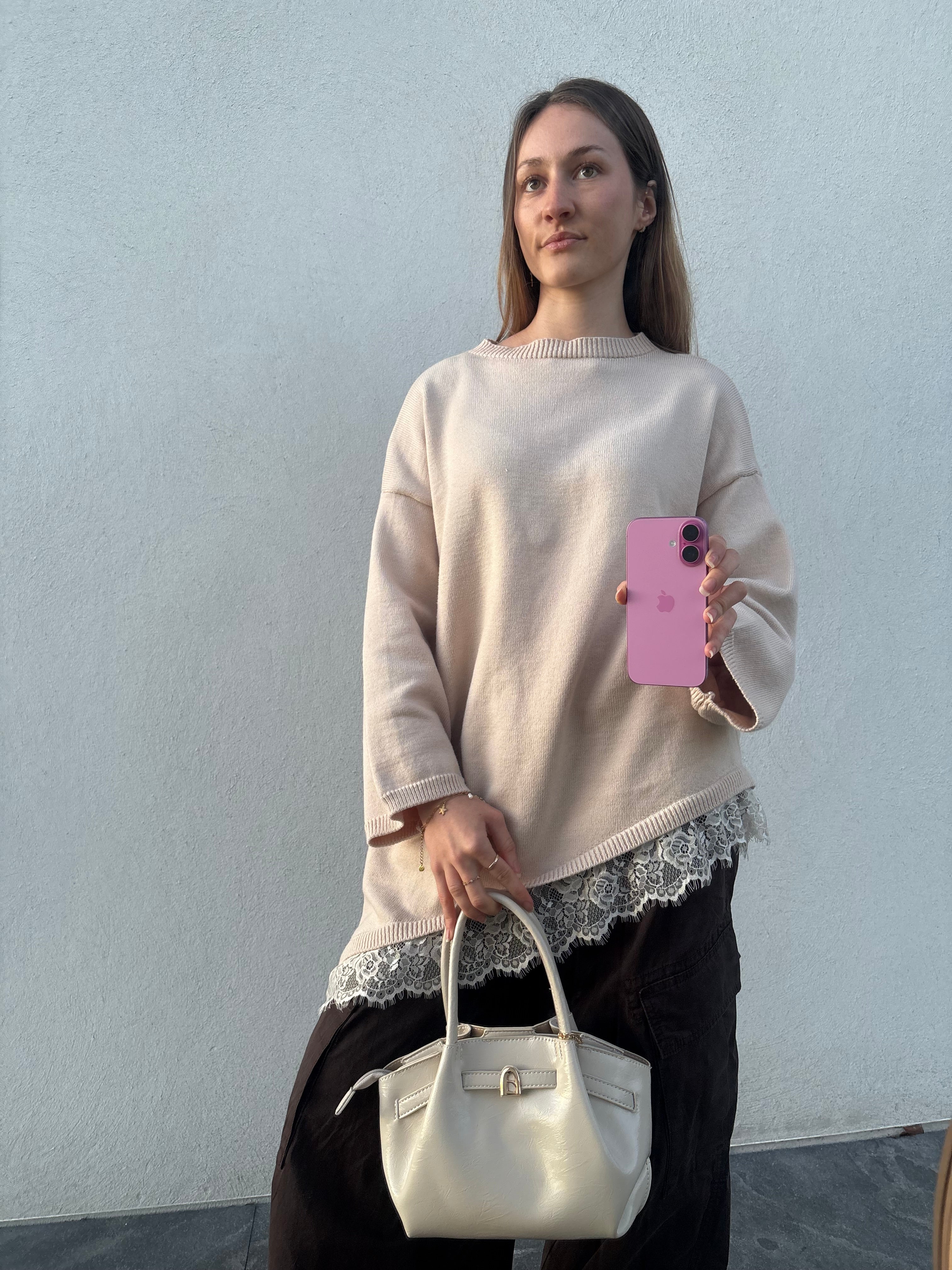 Pull dentelle