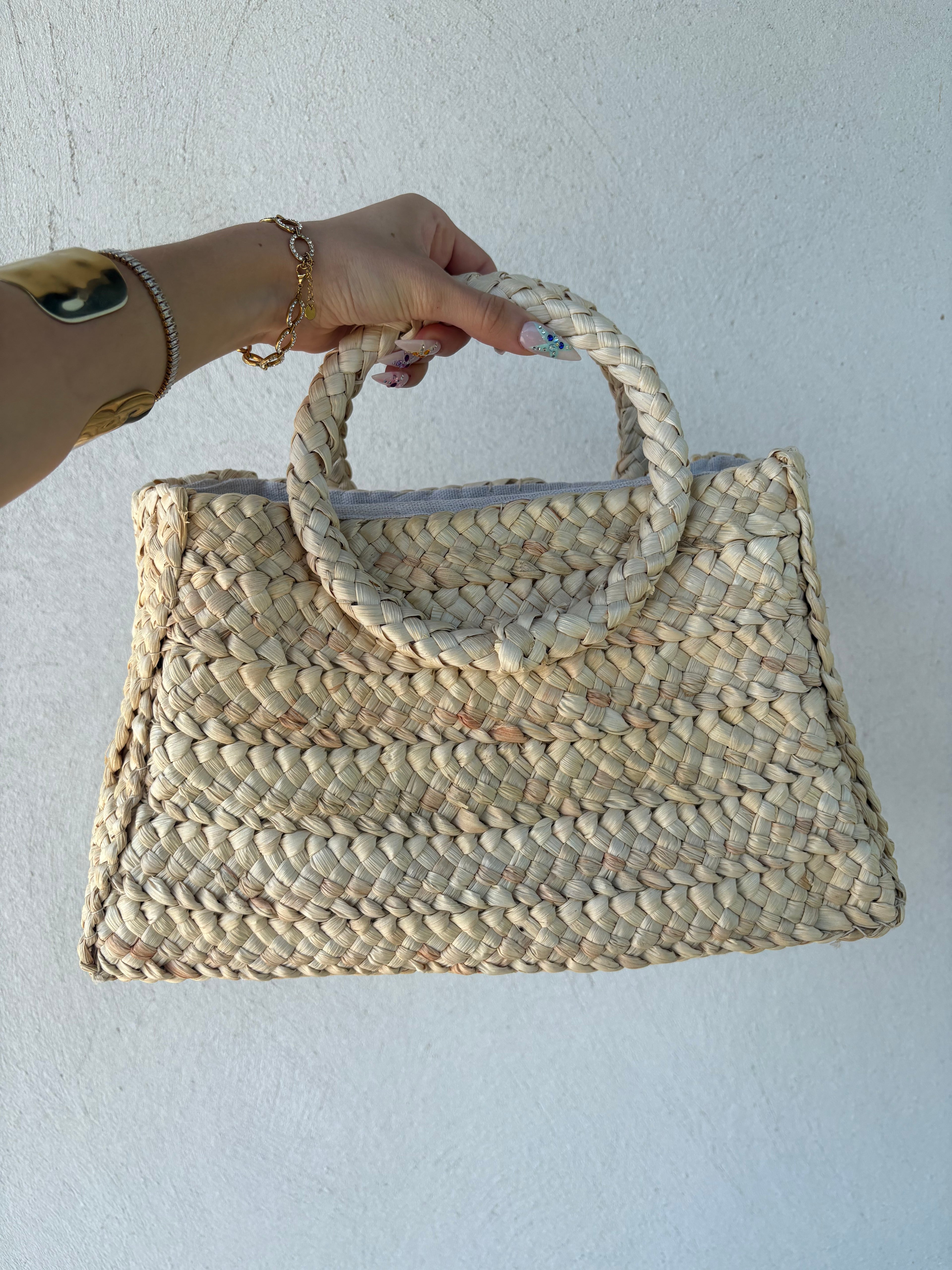 Sac tressé en paille